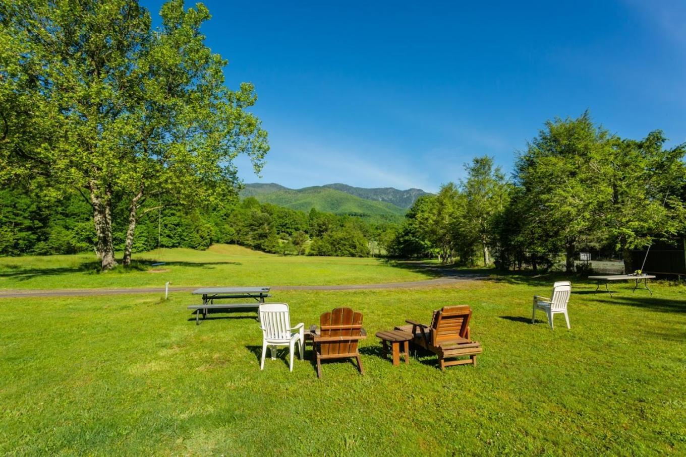Busick Lodge At Mount Mitchell المظهر الخارجي الصورة